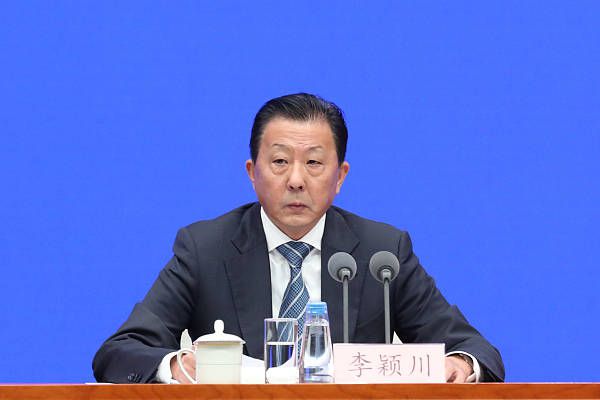 免费av一区二区三区四区